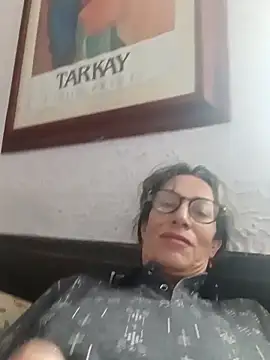 Snapshot of laurasofia45 chatting on 02-27-26, 03:45 laurasofia45 online show from 02-27-26, 03:45