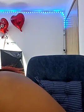 Snapshot of Amira-sultan chatting on 02-17-26, 03:29 Amira-sultan online show from 02-17-26, 03:29