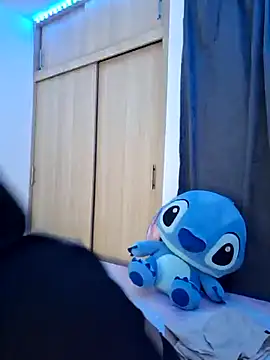 Snapshot of Amira-sultan chatting on 02-21-26, 04:41 Amira-sultan online show from 02-21-26, 04:41