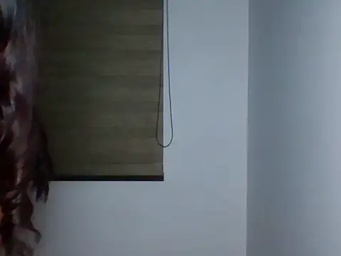 perla modelo online show from 02-17-26, 12:29