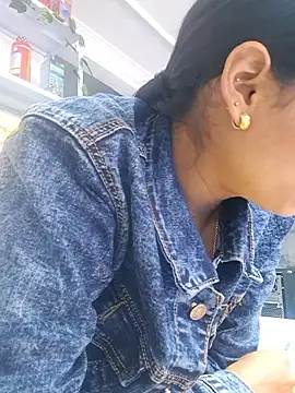 Snapshot of Tatianna_Loove_ chatting on 02-15-26, 03:20 Tatianna Loove online show from 02-15-26, 03:20