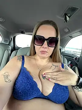 Snapshot of lickablelynn87 chatting on 02-04-26, 04:46 lickablelynn87 online show from 02-04-26, 04:46