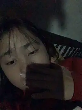 Snapshot of honeyyy110 chatting on 02-04-26, 01:33 honeyyy110 online show from 02-04-26, 01:33