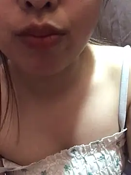 Snapshot of honeyyy110 chatting on 03-02-26, 05:19 honeyyy110 online show from 03-02-26, 05:19