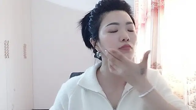 Snapshot of Nikishine chatting on 02-16-26, 07:04 Nikishine online show from 02-16-26, 07:04