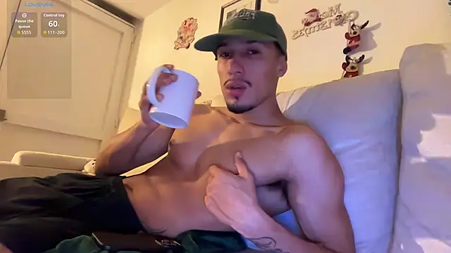 Snapshot of rafael_stone11 chatting on 02-16-26, 07:15 rafael stone11 online show from 02-16-26, 07:15