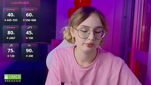 Snapshot of AdeLuna chatting on 02-12-26, 05:52 AdeLuna online show from 02-12-26, 05:52