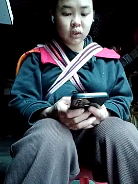 Jyllyy online show from 03-06-26, 02:08