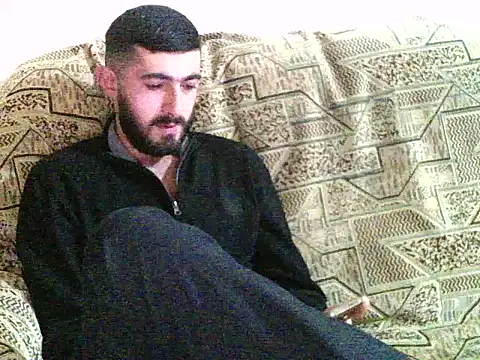 Snapshot of vgrr45534a chatting on 02-11-26, 03:33 vgrr45534a online show from 02-11-26, 03:33