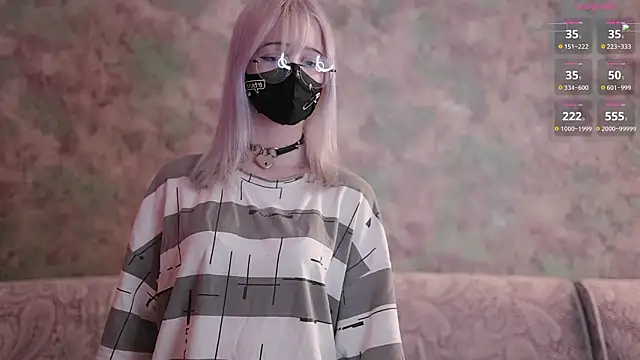 Snapshot of Yunakiss chatting on 03-01-26, 09:17 Yunakiss online show from 03-01-26, 09:17