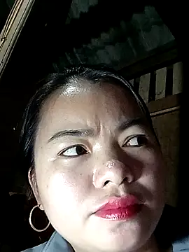 Snapshot of emlylyxinh chatting on 02-02-26, 02:16 emlylyxinh online show from 02-02-26, 02:16