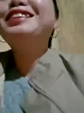 Snapshot of emlylyxinh chatting on 02-04-26, 12:55 emlylyxinh online show from 02-04-26, 12:55