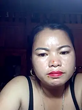 Snapshot of emlylyxinh chatting on 03-03-26, 07:36 emlylyxinh online show from 03-03-26, 07:36