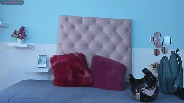 kendall hernandez online show from 02-18-26, 02:13