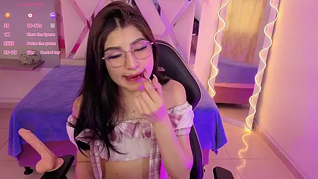 NEFTIS TAY online show from 04-18-26, 07:18