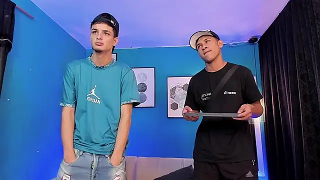 Snapshot of KingOfHeavens_2 chatting on 02-12-26, 11:22 KingOfHeavens 2 online show from 02-12-26, 11:22