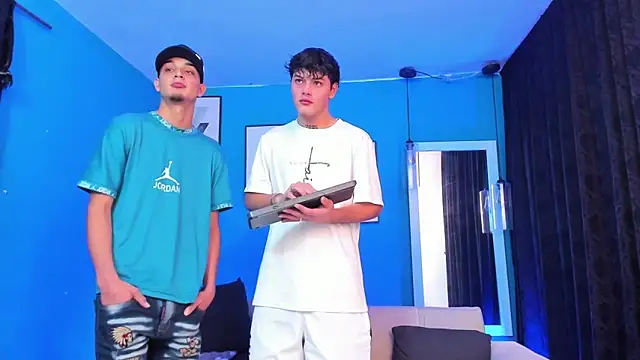 Snapshot of KingOfHeavens_2 chatting on 02-15-26, 09:00 KingOfHeavens 2 online show from 02-15-26, 09:00