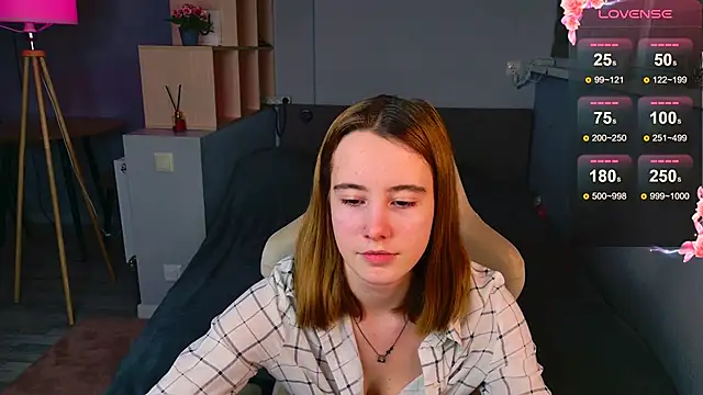 Snapshot of Caeliaa chatting on 02-20-26, 07:25 Caeliaa online show from 02-20-26, 07:25