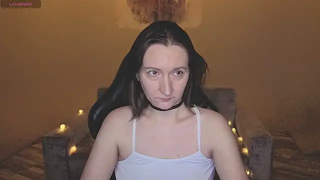 Snapshot of SelestiaSnata chatting on 02-13-26, 01:45 SelestiaSnata online show from 02-13-26, 01:45