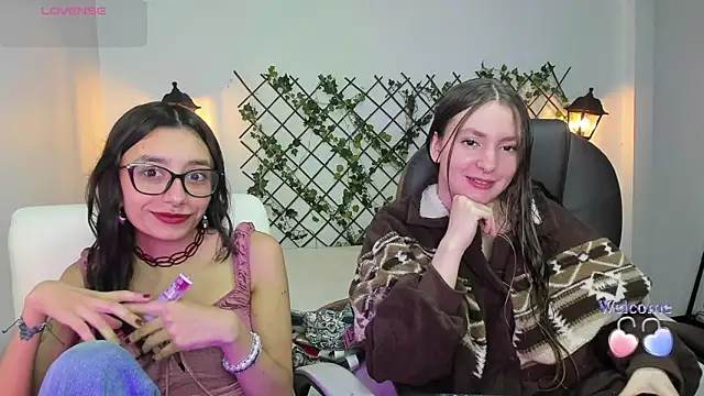 Snapshot of nana__rousse chatting on 02-08-26, 12:36 nana rousse online show from 02-08-26, 12:36