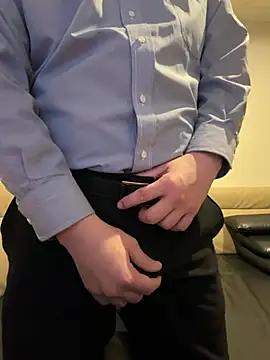 Snapshot of yuuuuusuke00 chatting on 02-06-26, 12:48 yuuuuusuke00 online show from 02-06-26, 12:48