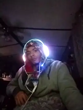 Snapshot of spooky425hd chatting on 02-08-26, 07:12 spooky425hd online show from 02-08-26, 07:12