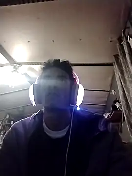 Snapshot of spooky425hd chatting on 02-12-26, 11:11 spooky425hd online show from 02-12-26, 11:11