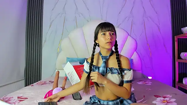 LiaJohnnson  online show from 03-26-26, 04:40