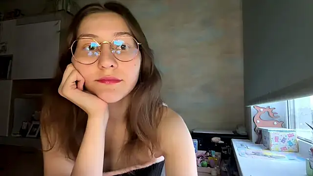 Miaaa Moon online show from 04-06-26, 03:02