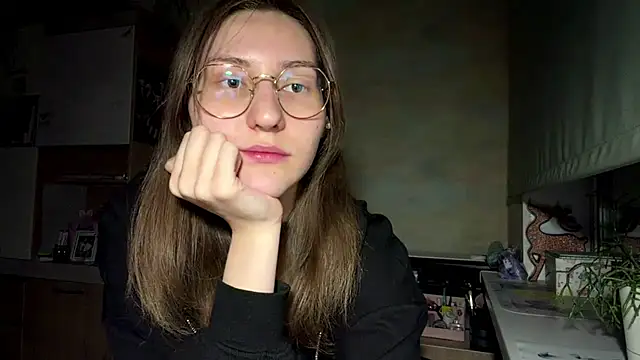 Snapshot of Miaaa_Moon chatting on 04-24-26, 05:26 Miaaa Moon online show from 04-24-26, 05:26
