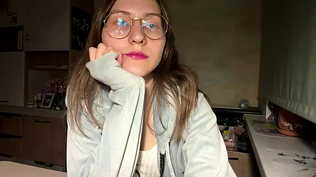 Snapshot of Miaaa_Moon chatting on 04-29-26, 05:30 Miaaa Moon online show from 04-29-26, 05:30