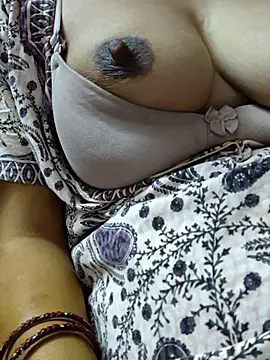 Snapshot of deshibhbi chatting on 02-13-26, 04:58 deshibhbi online show from 02-13-26, 04:58