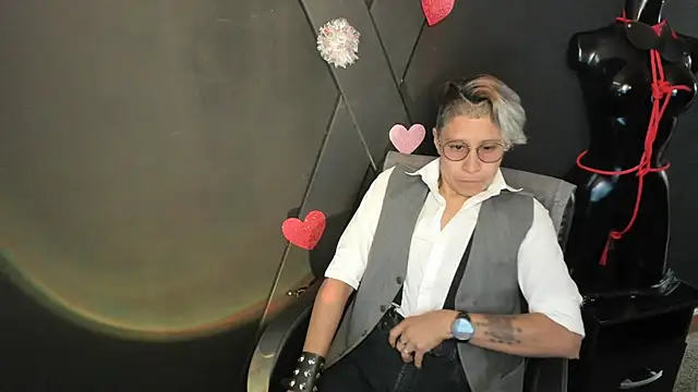 Snapshot of Kali_Panther chatting on 02-10-26, 01:37 Kali Panther online show from 02-10-26, 01:37