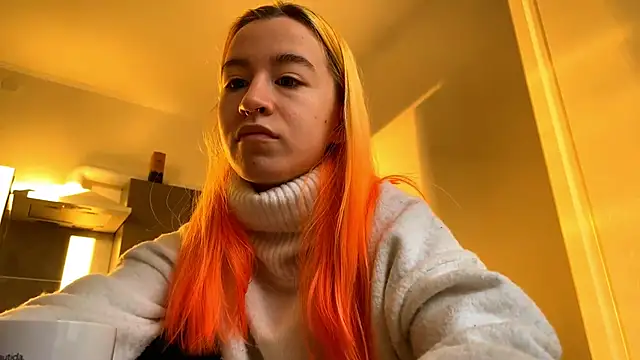 Snapshot of EmilyHein chatting on 02-21-26, 06:14 EmilyHein online show from 02-21-26, 06:14