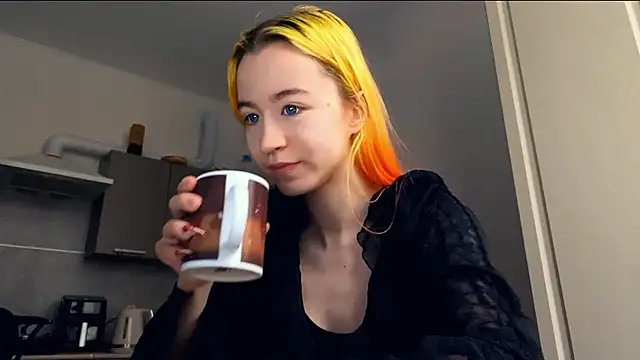 Snapshot of EmilyHein chatting on 03-01-26, 05:20 EmilyHein online show from 03-01-26, 05:20