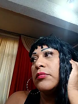 Snapshot of SabrinaColin chatting on 02-18-26, 02:24 SabrinaColin online show from 02-18-26, 02:24