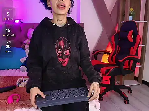 HannahBlue  online show from 02-11-26, 12:32