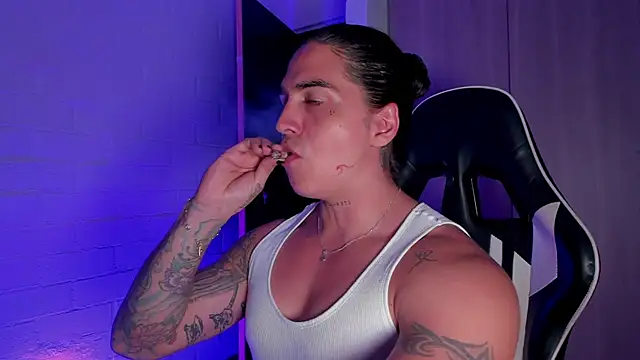 Snapshot of Cry_Duran chatting on 03-02-26, 08:26 Cry Duran online show from 03-02-26, 08:26