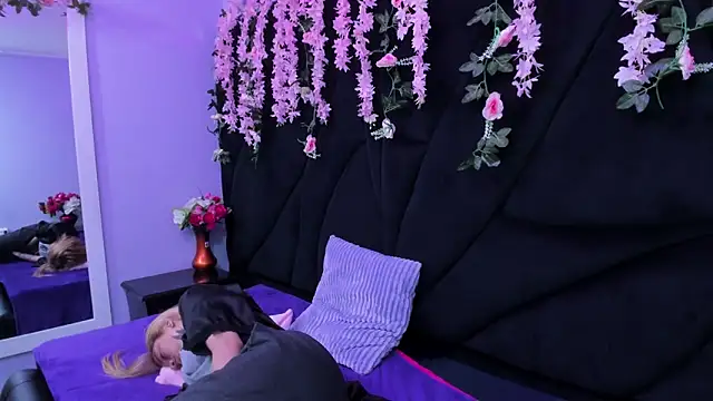 Dakota Angell  online show from 02-15-26, 07:51