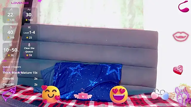 Snapshot of Karol_Vanessa__ chatting on 02-15-26, 03:36 Karol Vanessa online show from 02-15-26, 03:36