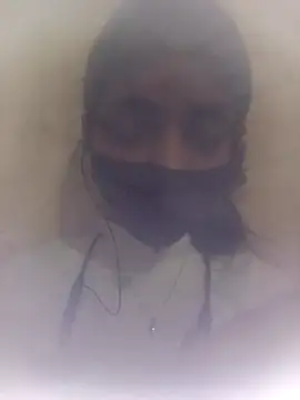 Snapshot of queen_gairl chatting on 03-02-26, 07:37 queen gairl online show from 03-02-26, 07:37