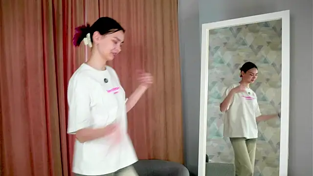 Snapshot of EddieChery chatting on 02-02-26, 09:52 EddieChery online show from 02-02-26, 09:52