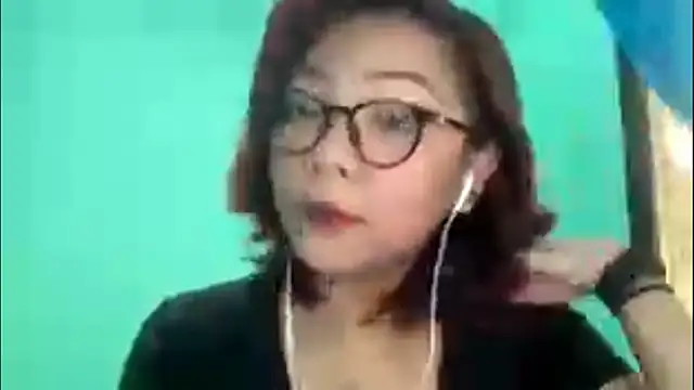 Snapshot of TerisaYellow chatting on 02-05-26, 07:24 TerisaYellow online show from 02-05-26, 07:24