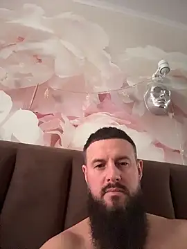 Snapshot of SportsManBi chatting on 02-06-26, 09:01 SportsManBi online show from 02-06-26, 09:01