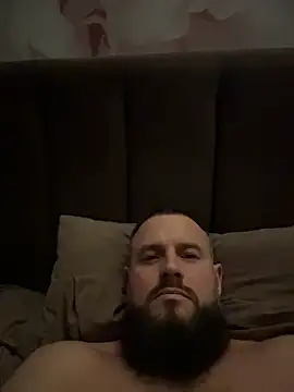 Snapshot of SportsManBi chatting on 02-11-26, 02:22 SportsManBi online show from 02-11-26, 02:22