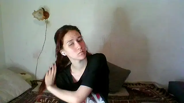 NickiKisinger online show from 04-09-26, 09:04