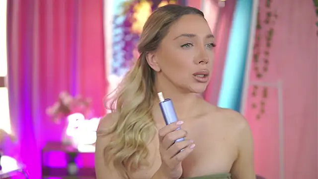 Snapshot of NadyaBlue chatting on 03-02-26, 07:15 NadyaBlue online show from 03-02-26, 07:15