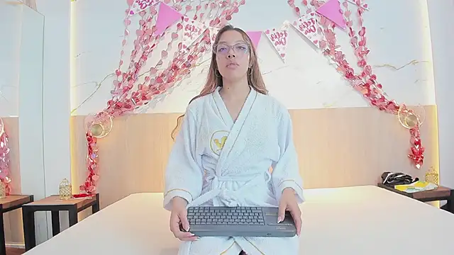 Snapshot of rebecca_ponce_ chatting on 02-06-26, 07:28 rebecca ponce online show from 02-06-26, 07:28