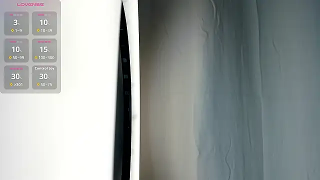 Snapshot of Lucia_velez chatting on 02-20-26, 02:19 Lucia velez online show from 02-20-26, 02:19