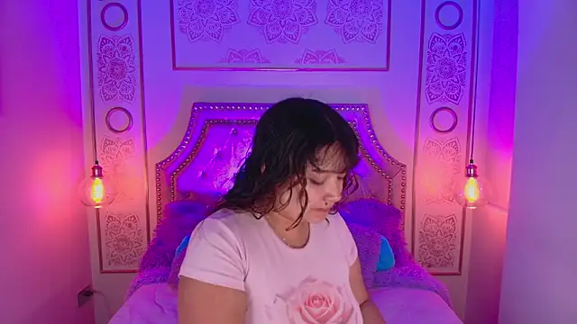 Snapshot of Honny_Blaice_ chatting on 02-25-26, 11:42 Honny Blaice online show from 02-25-26, 11:42